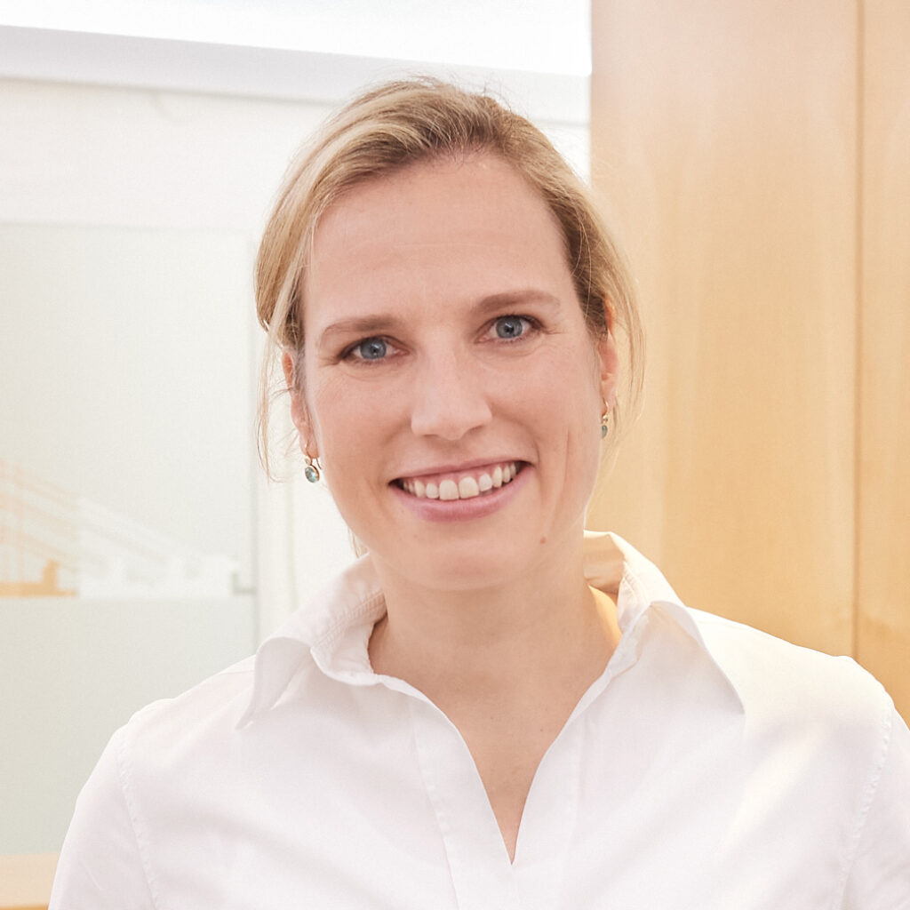 Dr. Marie Schneider - Zahnärztin